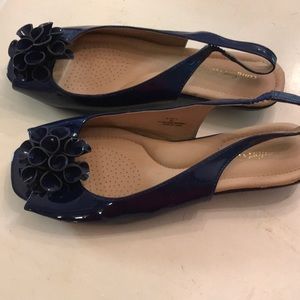 Blue patent kitten heels